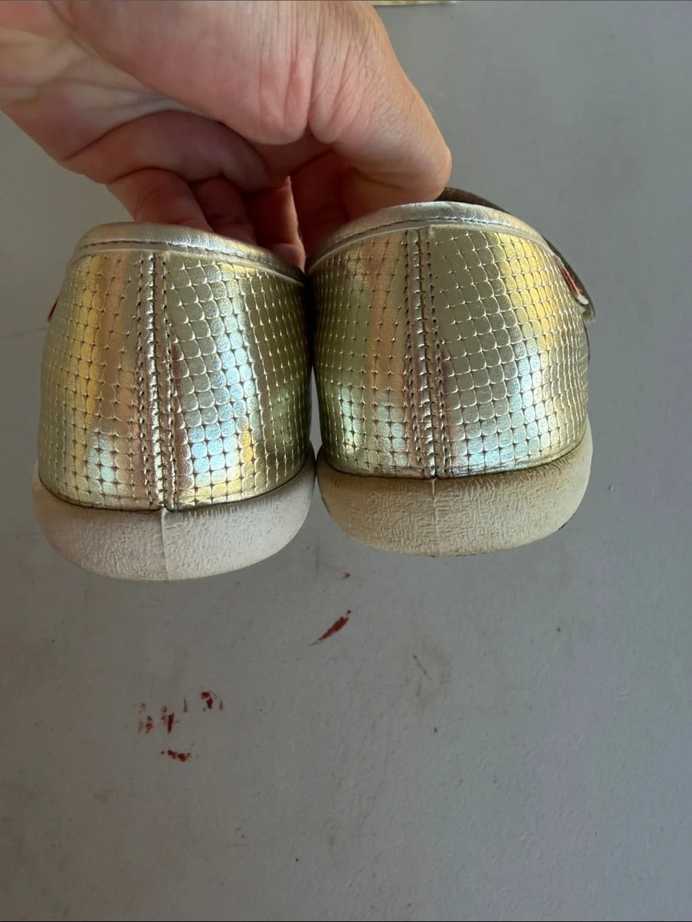 Naturino Girls' Metallic Gold Mary Jane Shoes with Hook-and-Loop Strap